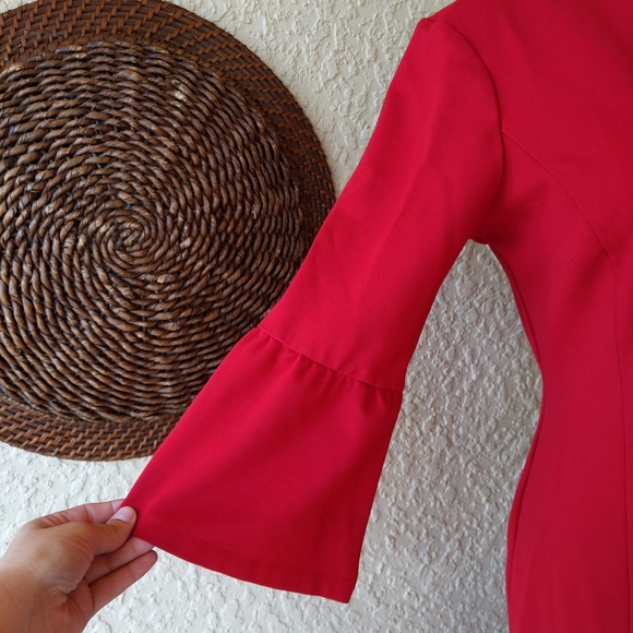 J.Mclaughlin red bell sleeve key hole back sz m - Picture 5 of 8